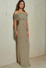 Pretty day dress